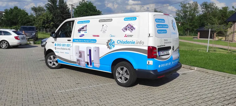 Polep firemnej dodávky VW Transporter pre Chladenie.info – MaF Design